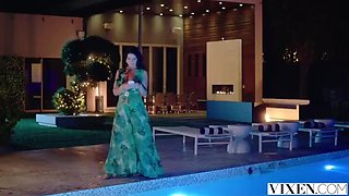 Cheating Queenie: Vixen's Brazen Encounter with Ex-Lover and Creampie