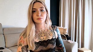 Tattooed Blonde Babe Masturbates with Pink Toy on Cam