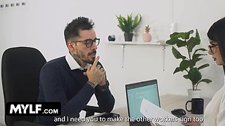 Mike Zander Pounds Big-Butt MILF Yenifer CHP in Office for Promotion