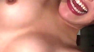 Kisses That Stir Primal Instincts and Three Ultra-intense Creampies That Shatter All Reason Chapter 2