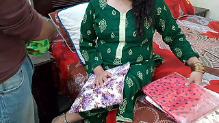 Desi Indian sister-in-law gets free clothes by showing off her sexy figure