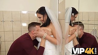 Vip4k. being locked in the shower, Sexy Bride doesnt lose time and seduces random dude