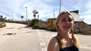 Ivy Roses - Naked in the Middle of the Road