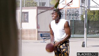 Watch dollish Allie Nicole and Louie Smalls's scene