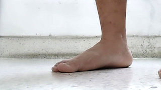 Feet , foot walk