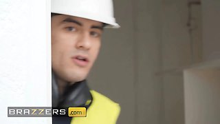 Crazy babe Mina Von D plays with herself knowing that her voyer coworker witnesses her - brazzers