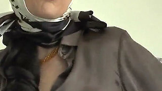 Afternoon Headscarf Try-on, Part 1 - Lady Victoria Valente