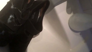 35 Cumshots on High Heels