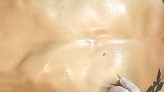 Oiled Full Body Vs Fuck Machine to Squirting