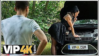 Gorgeous Texas Patti Is Having Kinky Sex With A Huge Cock In The Woods