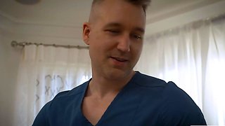 Masseur Turns Massage Into Hot Sex