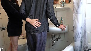 BettDuett - Blowjob To-Go - Wenns mal wieder schnell gehen