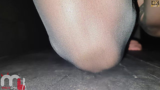 The Cuckold Took the Condom From the Stranger Because the Cock Was Big and Thick.