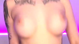 Adrianna Savu's crazy onanism in pantyhose is a