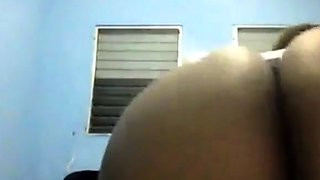 Granny Shows Off Her Big Ass on Webcam