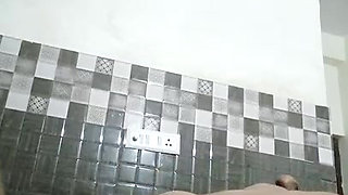 Bhabhi ko hotel me chod devar ne patak kar