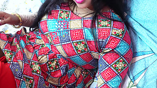 I Saw My Stepsister Showing Her Body to Her Boyfriend Over a Video Call