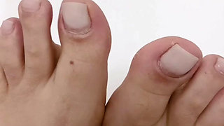 Mistress LiliKitten Perfect Soft Feet Worship - Soles & Toes Tease