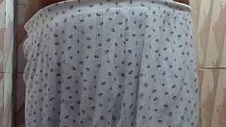 Desi MILF Bhabhi Solo Shower Masturbation