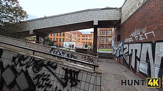 Hunt4k. blond pounds a stranger while her bf relax