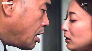 Sweaty Kiss-Filled Office Creampie: Asian Mature Secretary x1x8491495B795F5094B2