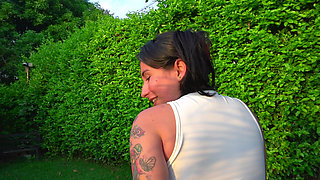 Challenge in a Park: Pregnant Girl Agrees to Use an Anal Plug