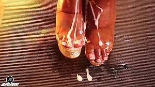Lola Black XXX Ebony Feet Oiled In High Heels - Hd