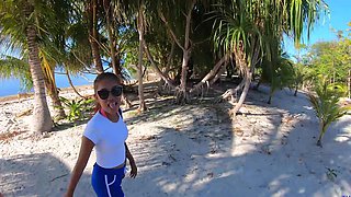 Asian babe gives a steamy blowjob on sunny beach wearing her sexy glasses