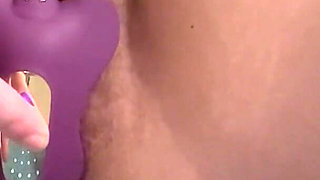 Hairy Pussy Cumming and Pissing