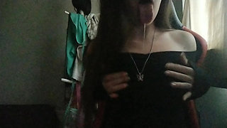 Fairy Bliss touching her body and moaning a lot until cumming