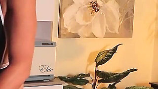 Masterful Blowjob From a Sports Masseuse