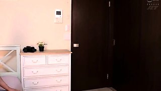 Cumshot Oozing from Asian Japanese Pussy Hole