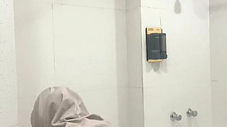 Hijab Masturbating In The Bathroom