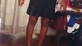 Natural African brunette showing everything in the bedroom