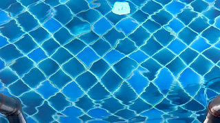 Masturbation at the Public Swimpool