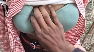 Desi School Girl Jungle Sex MMS - Hot Indian Teen Hardcore Fucking in Uniform