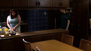 This Auntie Is A Former Slut And She's So Sexy That Her