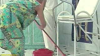 Hairy 92 years old granny rough fisted and fucked by her doctor