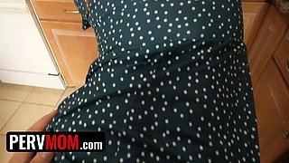 Step mother promises her lazy stepson a hot sexual prize for every task he does at home - pervmom