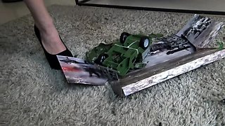 kristin has crushing fun