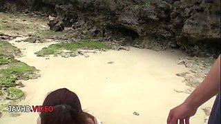 Mayuka Akimoto's Hot Beach Blow Job for Cumshots Outdoors