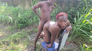 Two Lovers Traveling by Road Decided to Fuck in the Bush When There Bus Has Issued