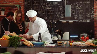 Pablo Ferrari Heats Up Kitchen with Sizzling Group Passion