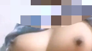 Ldr-an with Wife Shows off Milk