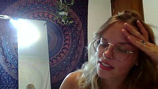 Webcam milf with breast milk live hardcore masturbate
