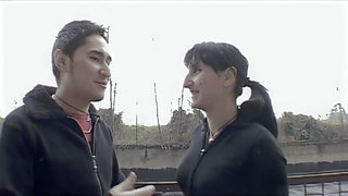 Surprise for the Girlfriend: a Porn Casting with Lots of Anal