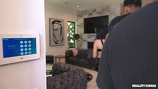 Crazy College GFs in Interracial Group Sex Orgy Outdoors - Honk If You're Horny Part 3 - Liz Jordan