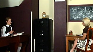 Amateur blonde is giving oralsex to a loving brunette
