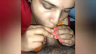 Indian Bhabhi Handjob Sucking and Creamy Blowjob Cumshot