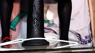 Hot amateur blonde pregnant toying her pussy solo